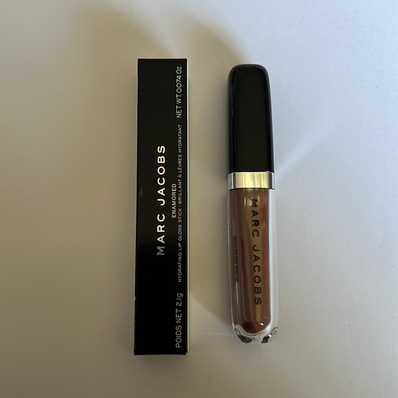 Marc Jacobs Other - Marc Jacobs Dazzling Gloss Lip Lacquer in Uh-Huh Honey